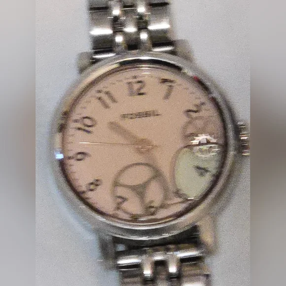 Fossil Watch JR-9948 Extremely Rare Pink Floating Face